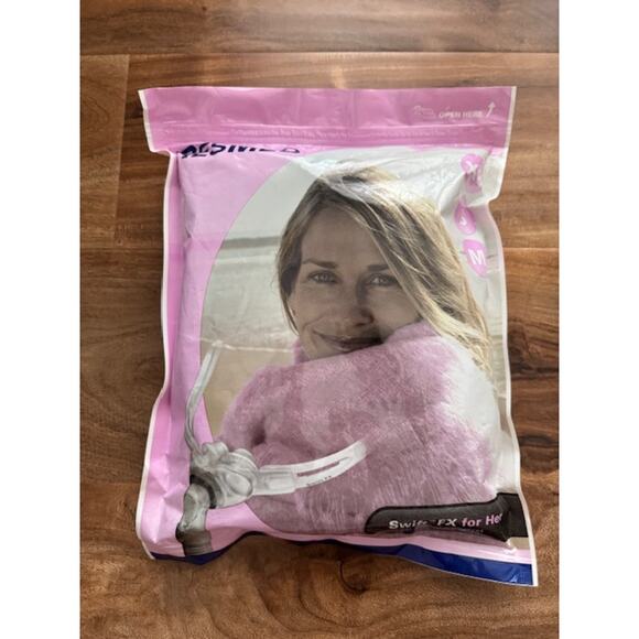 ResMed Swift FX for Her 61540 Nasal Pillows System XS S M -NEW SEALED - Picture 1 of 4